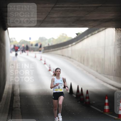 05.10.2025 - 20. swb-Marathon Bremen Michael Strokosch http://msf.ph/oto/9209619 05.10.2025 10:26:57 Laufen  meine-sportfotos.de