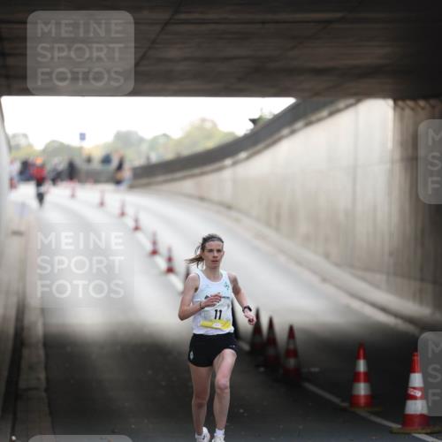 05.10.2025 - 20. swb-Marathon Bremen Michael Strokosch http://msf.ph/oto/9209621 05.10.2025 10:26:57 Laufen  meine-sportfotos.de