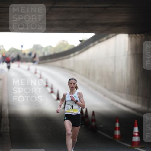 05.10.2025 - 20. swb-Marathon Bremen Michael Strokosch http://msf.ph/oto/9209623 05.10.2025 10:26:58 Laufen 11 meine-sportfotos.de