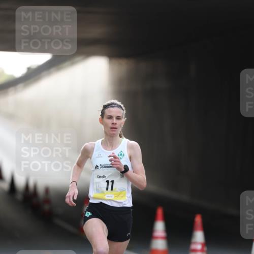 05.10.2025 - 20. swb-Marathon Bremen Michael Strokosch http://msf.ph/oto/9209631 05.10.2025 10:27:00 Laufen 11 meine-sportfotos.de