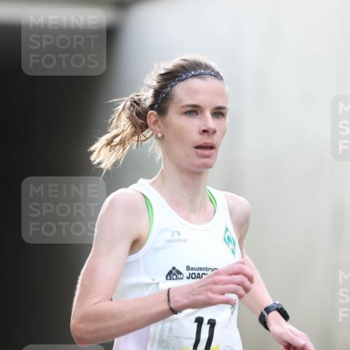 05.10.2025 - 20. swb-Marathon Bremen Michael Strokosch http://msf.ph/oto/9209637 05.10.2025 10:27:01 Laufen 11 meine-sportfotos.de