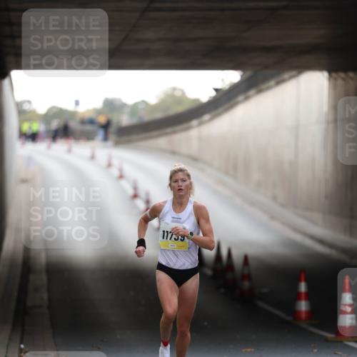 05.10.2025 - 20. swb-Marathon Bremen Michael Strokosch http://msf.ph/oto/9209641 05.10.2025 10:27:26 Laufen  meine-sportfotos.de