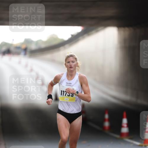 05.10.2025 - 20. swb-Marathon Bremen Michael Strokosch http://msf.ph/oto/9209648 05.10.2025 10:27:27 Laufen 1173 meine-sportfotos.de
