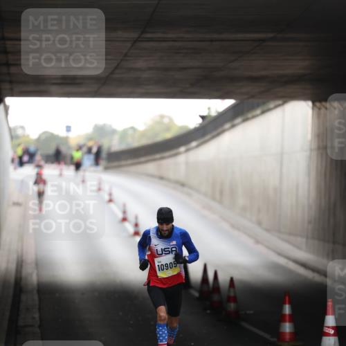 05.10.2025 - 20. swb-Marathon Bremen Michael Strokosch http://msf.ph/oto/9209658 05.10.2025 10:28:03 Laufen 10905 meine-sportfotos.de