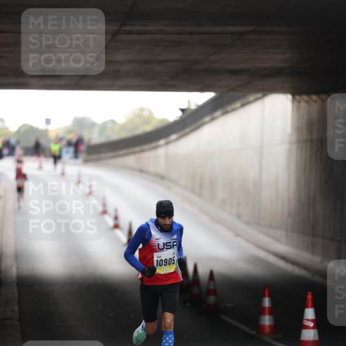 05.10.2025 - 20. swb-Marathon Bremen Michael Strokosch http://msf.ph/oto/9209659 05.10.2025 10:28:03 Laufen 10905 meine-sportfotos.de