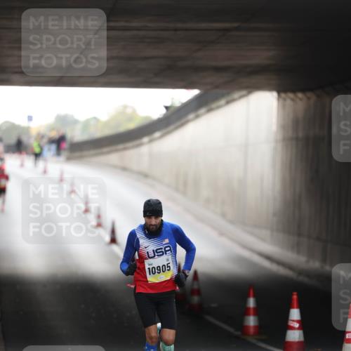05.10.2025 - 20. swb-Marathon Bremen Michael Strokosch http://msf.ph/oto/9209660 05.10.2025 10:28:03 Laufen 10905 meine-sportfotos.de