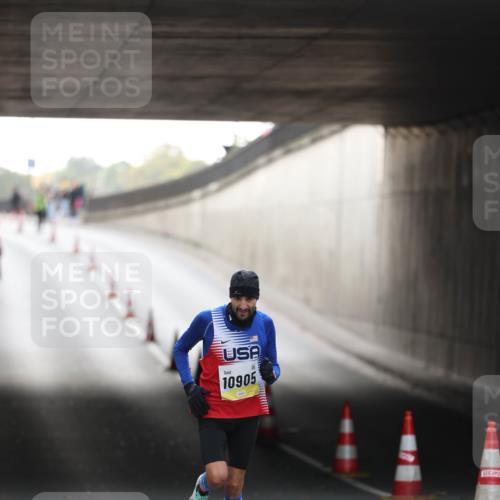 05.10.2025 - 20. swb-Marathon Bremen Michael Strokosch http://msf.ph/oto/9209661 05.10.2025 10:28:04 Laufen 10905 meine-sportfotos.de