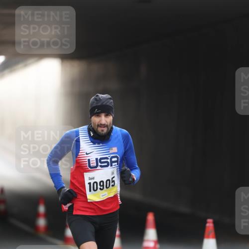05.10.2025 - 20. swb-Marathon Bremen Michael Strokosch http://msf.ph/oto/9209667 05.10.2025 10:28:06 Laufen 10905 meine-sportfotos.de