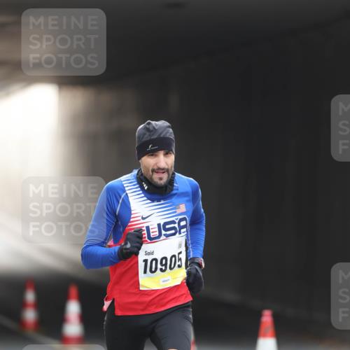 05.10.2025 - 20. swb-Marathon Bremen Michael Strokosch http://msf.ph/oto/9209668 05.10.2025 10:28:06 Laufen 10905 meine-sportfotos.de