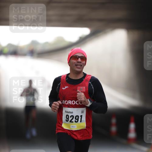 05.10.2025 - 20. swb-Marathon Bremen Michael Strokosch http://msf.ph/oto/9209685 05.10.2025 10:28:23 Laufen 9291 meine-sportfotos.de