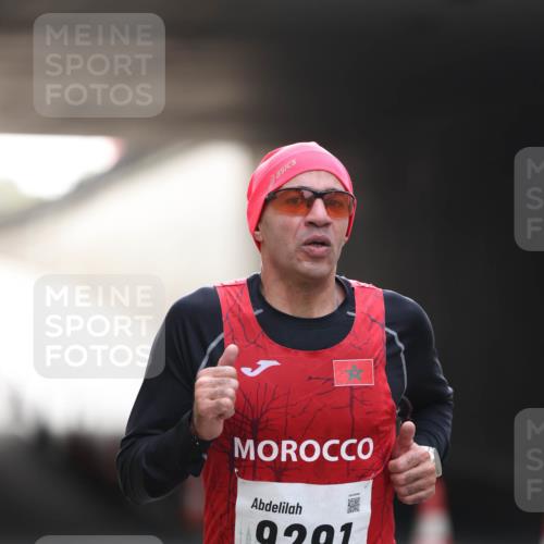05.10.2025 - 20. swb-Marathon Bremen Michael Strokosch http://msf.ph/oto/9209689 05.10.2025 10:28:24 Laufen 9291 meine-sportfotos.de