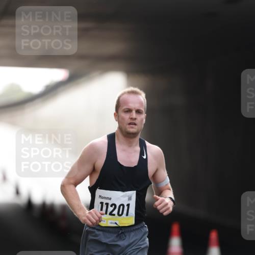 05.10.2025 - 20. swb-Marathon Bremen Michael Strokosch http://msf.ph/oto/9209700 05.10.2025 10:28:29 Laufen 11201, 469 meine-sportfotos.de