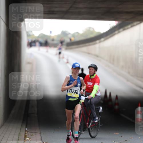 05.10.2025 - 20. swb-Marathon Bremen Michael Strokosch http://msf.ph/oto/9209725 05.10.2025 10:29:05 Laufen 11730 meine-sportfotos.de