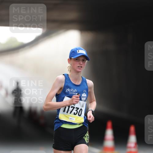 05.10.2025 - 20. swb-Marathon Bremen Michael Strokosch http://msf.ph/oto/9209732 05.10.2025 10:29:08 Laufen 11730 meine-sportfotos.de