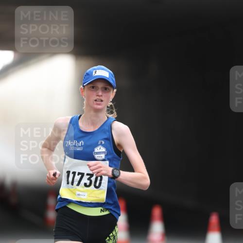 05.10.2025 - 20. swb-Marathon Bremen Michael Strokosch http://msf.ph/oto/9209733 05.10.2025 10:29:08 Laufen 11730 meine-sportfotos.de