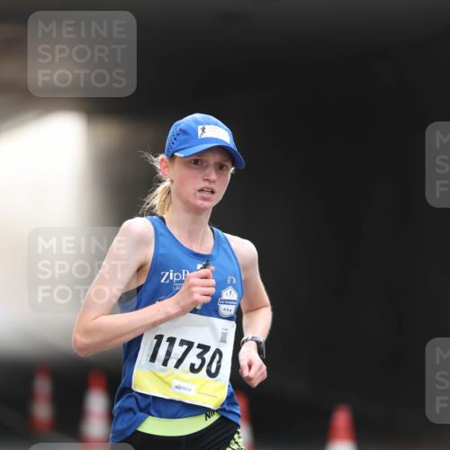 05.10.2025 - 20. swb-Marathon Bremen Michael Strokosch http://msf.ph/oto/9209734 05.10.2025 10:29:09 Laufen 11730 meine-sportfotos.de