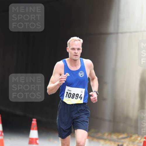 05.10.2025 - 20. swb-Marathon Bremen Michael Strokosch http://msf.ph/oto/9209764 05.10.2025 10:29:30 Laufen 10894, 02477 meine-sportfotos.de