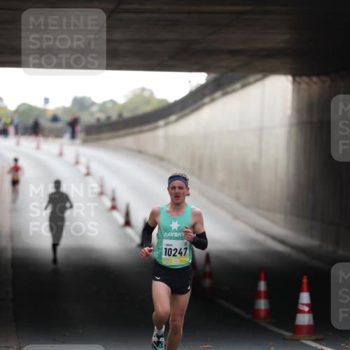 05.10.2025 - 20. swb-Marathon Bremen Michael Strokosch http://msf.ph/oto/9209774 05.10.2025 10:29:54 Laufen 10247, 1000 meine-sportfotos.de