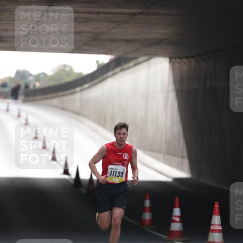 05.10.2025 - 20. swb-Marathon Bremen Michael Strokosch http://msf.ph/oto/9209792 05.10.2025 10:30:02 Laufen 11130 meine-sportfotos.de