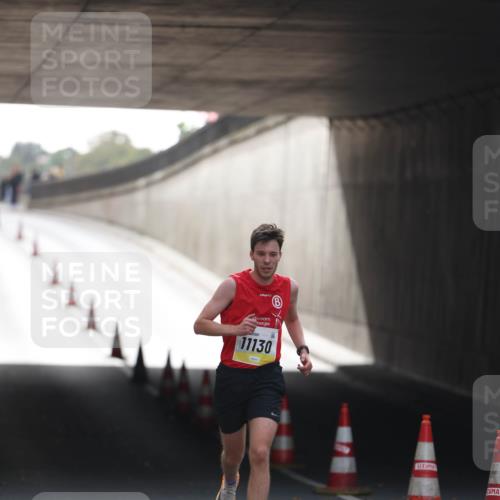 05.10.2025 - 20. swb-Marathon Bremen Michael Strokosch http://msf.ph/oto/9209794 05.10.2025 10:30:03 Laufen 11130 meine-sportfotos.de