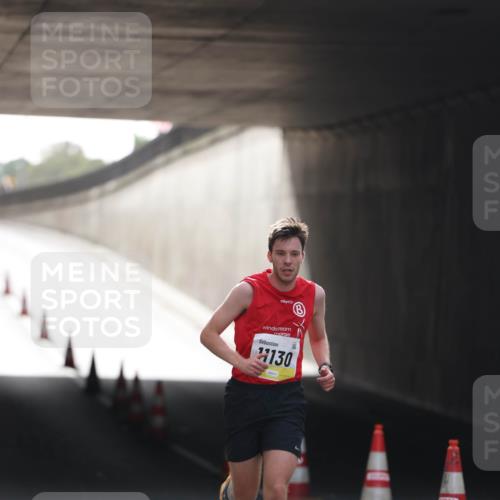 05.10.2025 - 20. swb-Marathon Bremen Michael Strokosch http://msf.ph/oto/9209797 05.10.2025 10:30:03 Laufen 130 meine-sportfotos.de
