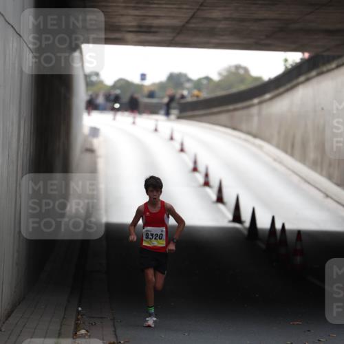 05.10.2025 - 20. swb-Marathon Bremen Michael Strokosch http://msf.ph/oto/9209808 05.10.2025 10:30:09 Laufen 9320 meine-sportfotos.de