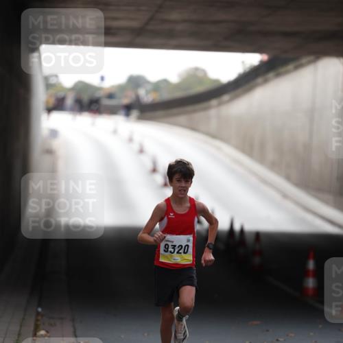 05.10.2025 - 20. swb-Marathon Bremen Michael Strokosch http://msf.ph/oto/9209812 05.10.2025 10:30:11 Laufen 9320 meine-sportfotos.de