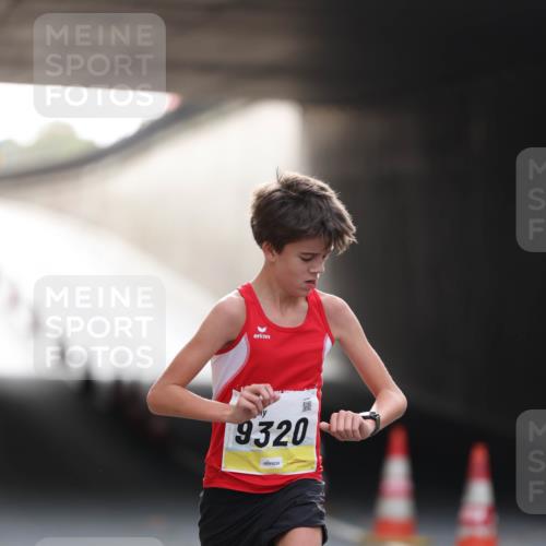 05.10.2025 - 20. swb-Marathon Bremen Michael Strokosch http://msf.ph/oto/9209820 05.10.2025 10:30:13 Laufen 9320 meine-sportfotos.de