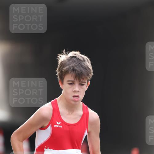05.10.2025 - 20. swb-Marathon Bremen Michael Strokosch http://msf.ph/oto/9209823 05.10.2025 10:30:14 Laufen 9320 meine-sportfotos.de