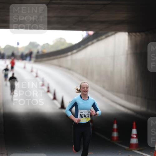 05.10.2025 - 20. swb-Marathon Bremen Michael Strokosch http://msf.ph/oto/9209865 05.10.2025 10:31:08 Laufen 10410 meine-sportfotos.de
