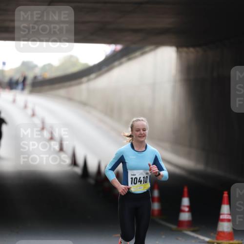 05.10.2025 - 20. swb-Marathon Bremen Michael Strokosch http://msf.ph/oto/9209868 05.10.2025 10:31:09 Laufen 10410 meine-sportfotos.de