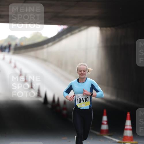 05.10.2025 - 20. swb-Marathon Bremen Michael Strokosch http://msf.ph/oto/9209869 05.10.2025 10:31:09 Laufen 10410, 01631 meine-sportfotos.de