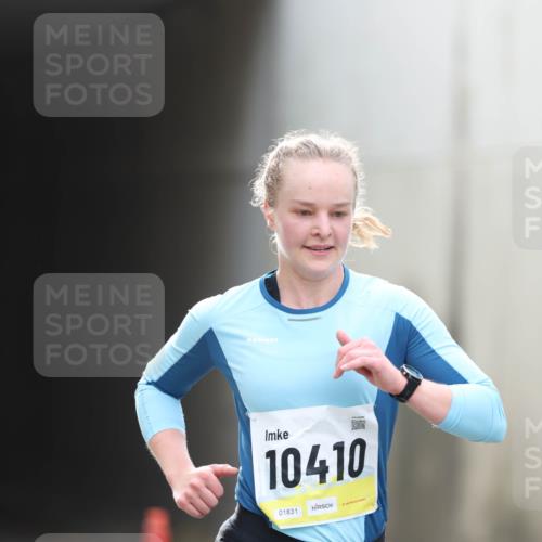 05.10.2025 - 20. swb-Marathon Bremen Michael Strokosch http://msf.ph/oto/9209878 05.10.2025 10:31:11 Laufen 10410, 01831 meine-sportfotos.de