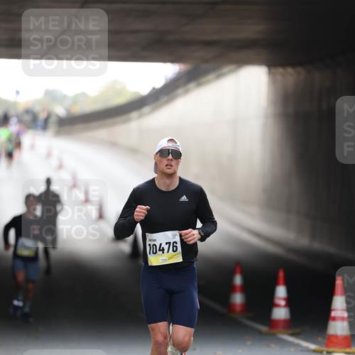 05.10.2025 - 20. swb-Marathon Bremen Michael Strokosch http://msf.ph/oto/9209886 05.10.2025 10:31:23 Laufen 10476 meine-sportfotos.de