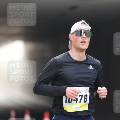 05.10.2025 - 20. swb-Marathon Bremen Michael Strokosch http://msf.ph/oto/9209895 05.10.2025 10:31:25 Laufen 10476 meine-sportfotos.de