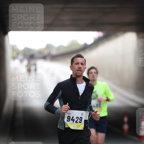 05.10.2025 - 20. swb-Marathon Bremen Michael Strokosch http://msf.ph/oto/9210073 05.10.2025 10:33:01 Laufen 9429 meine-sportfotos.de