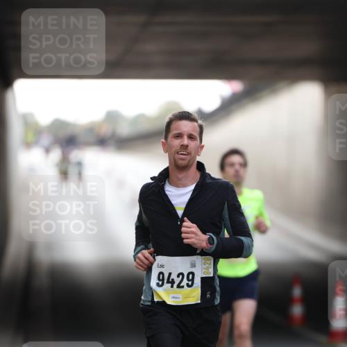 05.10.2025 - 20. swb-Marathon Bremen Michael Strokosch http://msf.ph/oto/9210074 05.10.2025 10:33:01 Laufen 9429, 9429 meine-sportfotos.de