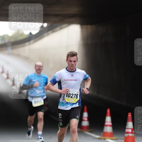 05.10.2025 - 20. swb-Marathon Bremen Michael Strokosch http://msf.ph/oto/9210403 05.10.2025 10:35:55 Laufen 18, 23, 0713, 10276, 31 meine-sportfotos.de