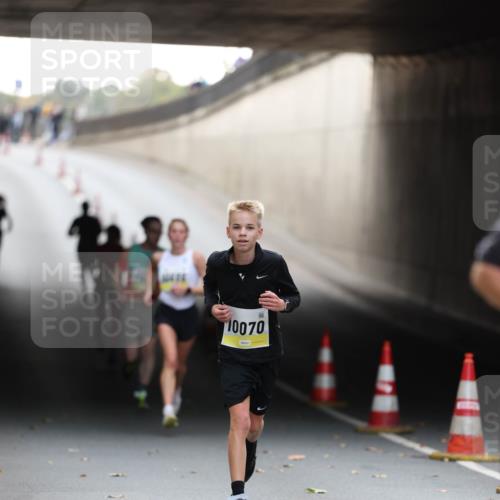 05.10.2025 - 20. swb-Marathon Bremen Michael Strokosch http://msf.ph/oto/9210426 05.10.2025 10:36:07 Laufen 10070 meine-sportfotos.de