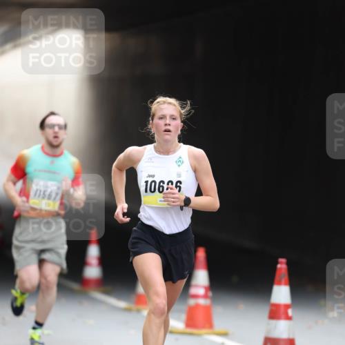 05.10.2025 - 20. swb-Marathon Bremen Michael Strokosch http://msf.ph/oto/9210438 05.10.2025 10:36:11 Laufen 11567, 106, 6 meine-sportfotos.de