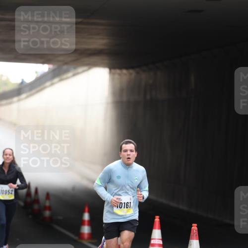 05.10.2025 - 20. swb-Marathon Bremen Michael Strokosch http://msf.ph/oto/9210454 05.10.2025 10:36:19 Laufen 10952, 0161 meine-sportfotos.de
