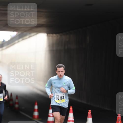 05.10.2025 - 20. swb-Marathon Bremen Michael Strokosch http://msf.ph/oto/9210455 05.10.2025 10:36:20 Laufen 52, 10161 meine-sportfotos.de