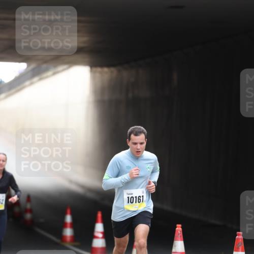 05.10.2025 - 20. swb-Marathon Bremen Michael Strokosch http://msf.ph/oto/9210456 05.10.2025 10:36:20 Laufen 10161 meine-sportfotos.de
