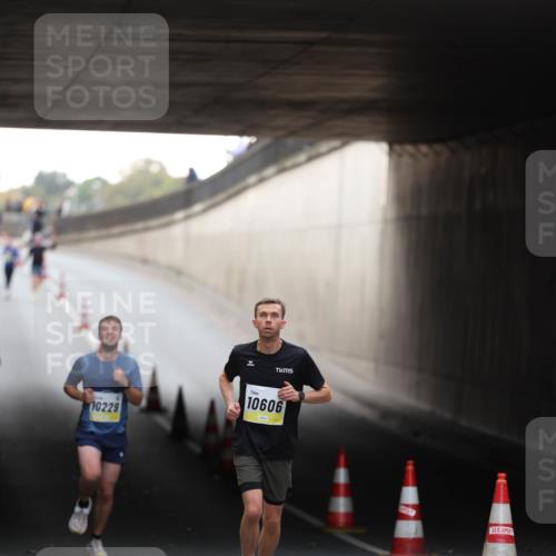 05.10.2025 - 20. swb-Marathon Bremen Michael Strokosch http://msf.ph/oto/9210472 05.10.2025 10:36:38 Laufen 10229, 10606 meine-sportfotos.de