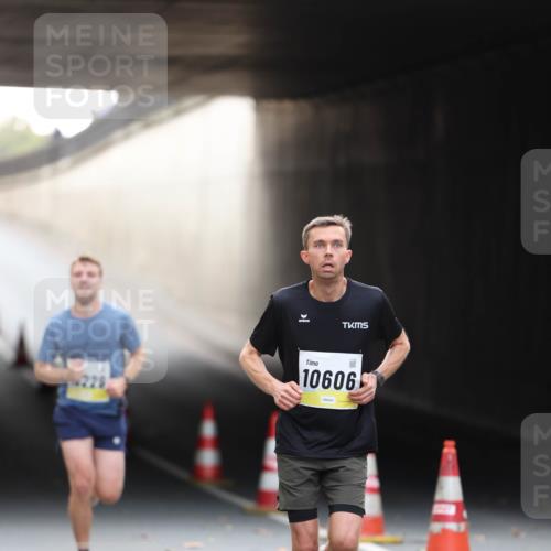 05.10.2025 - 20. swb-Marathon Bremen Michael Strokosch http://msf.ph/oto/9210482 05.10.2025 10:36:41 Laufen 10606 meine-sportfotos.de