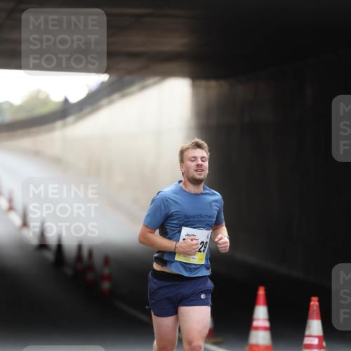 05.10.2025 - 20. swb-Marathon Bremen Michael Strokosch http://msf.ph/oto/9210487 05.10.2025 10:36:42 Laufen 02611, 29 meine-sportfotos.de