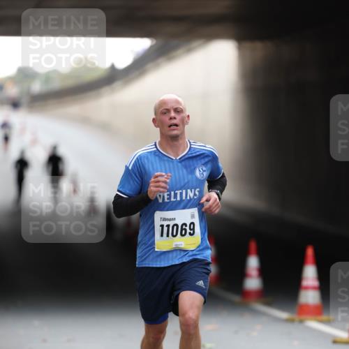 05.10.2025 - 20. swb-Marathon Bremen Michael Strokosch http://msf.ph/oto/9210501 05.10.2025 10:36:50 Laufen 11069 meine-sportfotos.de