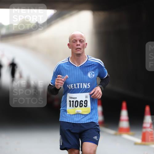 05.10.2025 - 20. swb-Marathon Bremen Michael Strokosch http://msf.ph/oto/9210504 05.10.2025 10:36:51 Laufen 11069, 70 meine-sportfotos.de