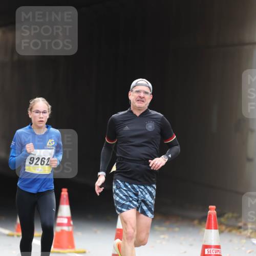 05.10.2025 - 20. swb-Marathon Bremen Michael Strokosch http://msf.ph/oto/9210525 05.10.2025 10:37:06 Laufen 9262 meine-sportfotos.de