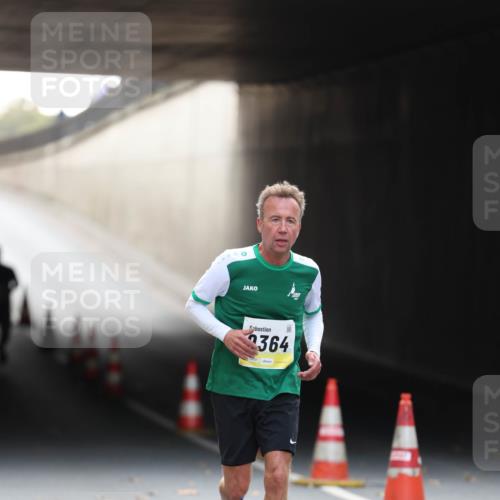 05.10.2025 - 20. swb-Marathon Bremen Michael Strokosch http://msf.ph/oto/9210589 05.10.2025 10:37:42 Laufen 2364 meine-sportfotos.de